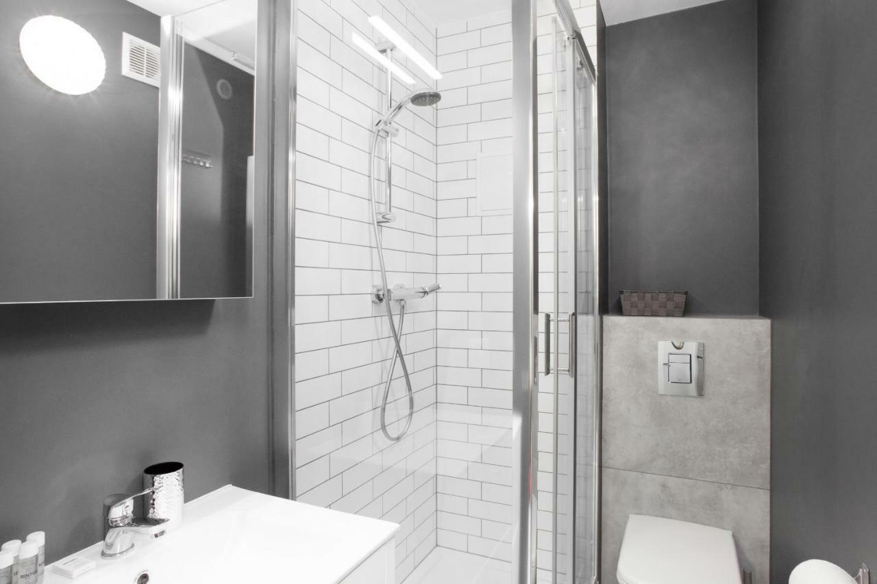 First By Renters Butas