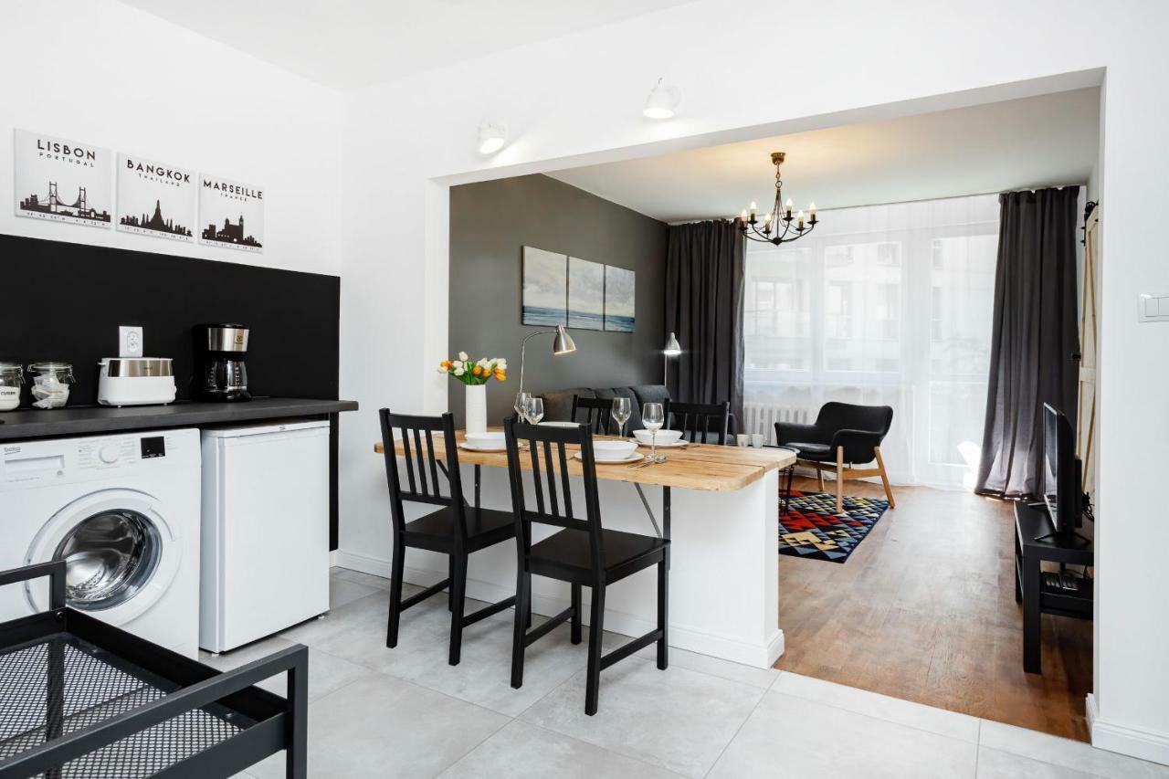 Butas First By Renters *