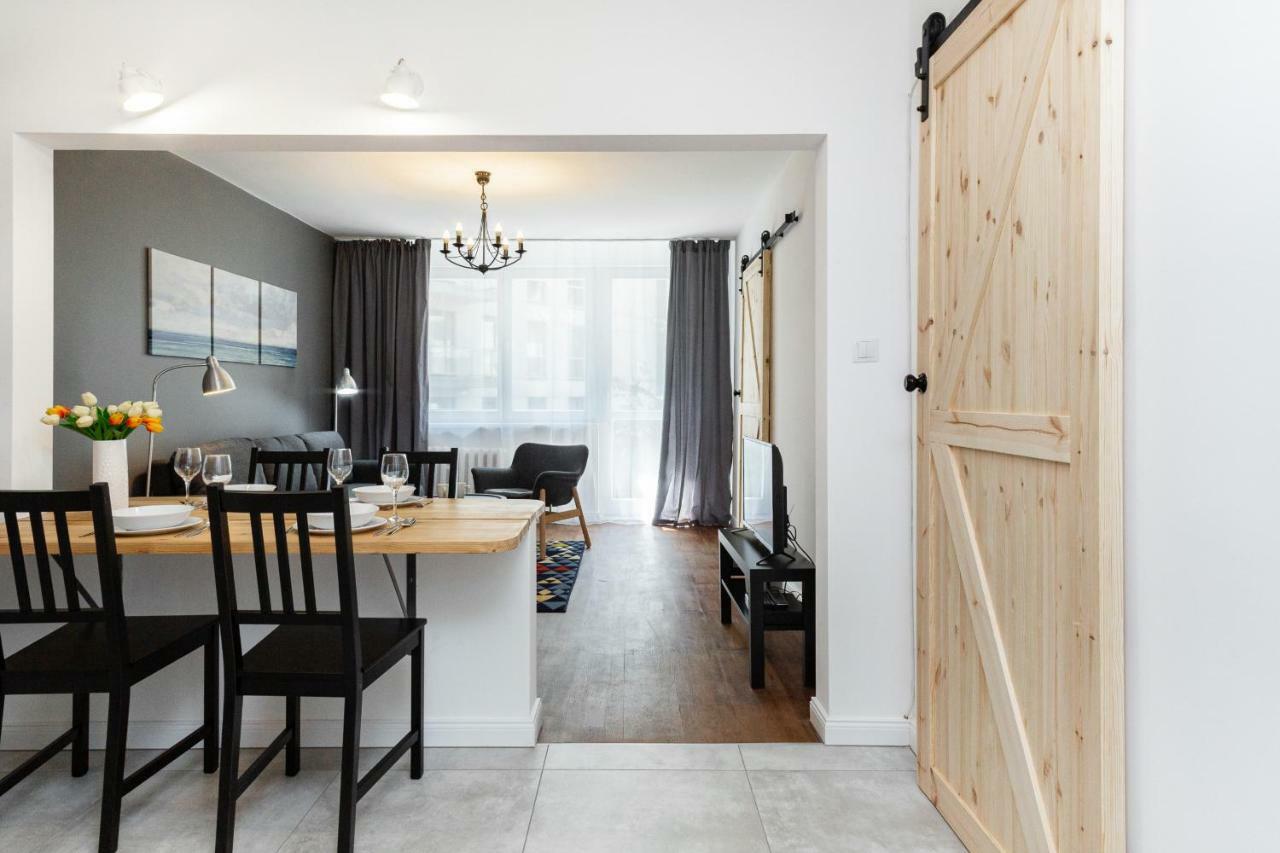 First By Renters Butas *