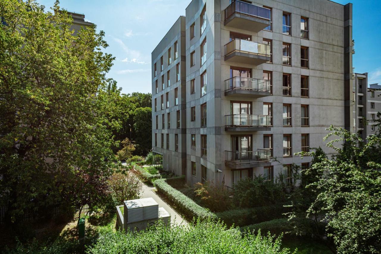 First By Renters Butas Warsaw